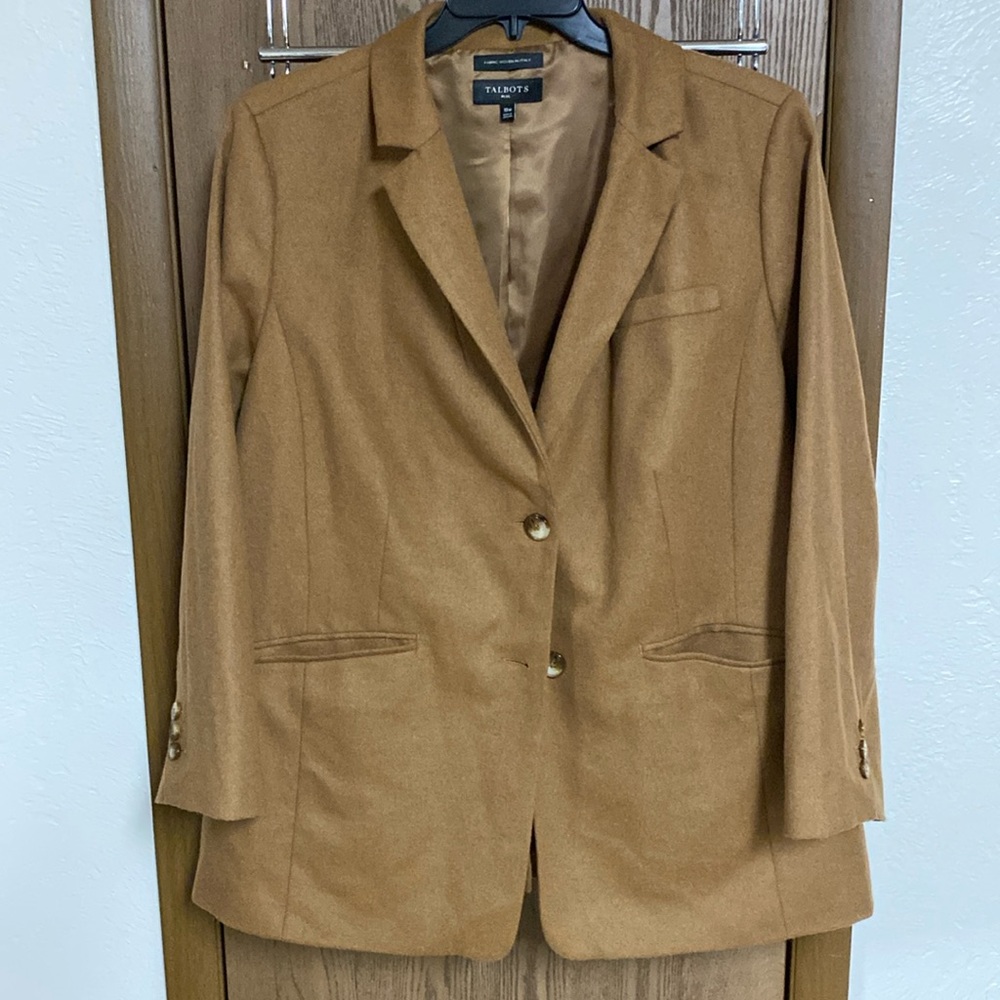 Women’s wool coat